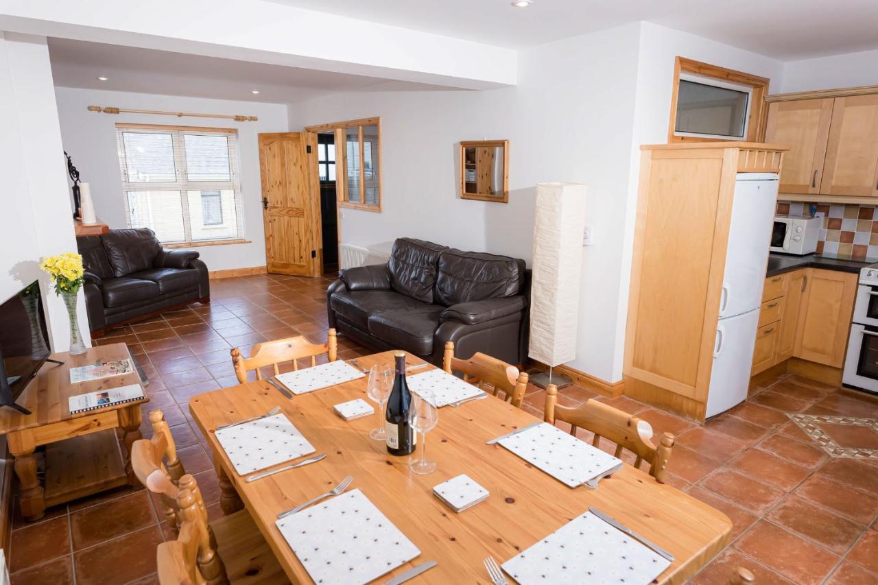 Kilkee Townhouse By Trident Holiday Homes Esterno foto